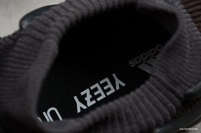 ADIDAS SLATE 450 DARK H68039 YEEZY 0724